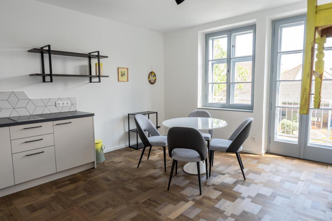 Ferienwohnung On 6 Rust Exterior foto